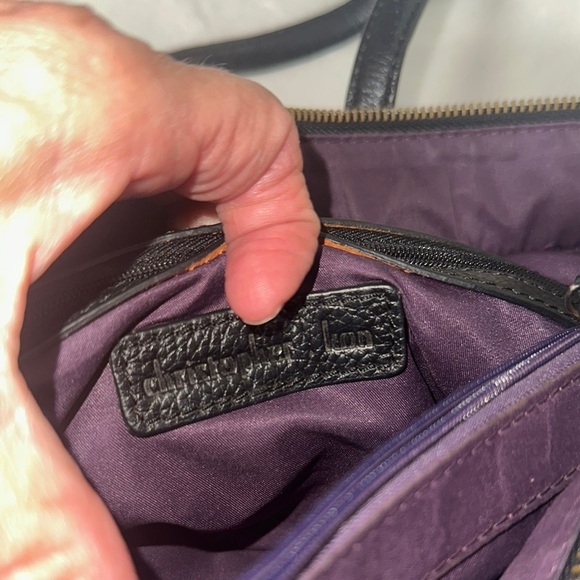 Spacious Black Leather Tote with Textured Finish - Picture 11 of 16